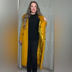 💛 MUST-HAVE STATEMENT TRENCH 💛
Tailored Mustard Yellow Long Trench Coat